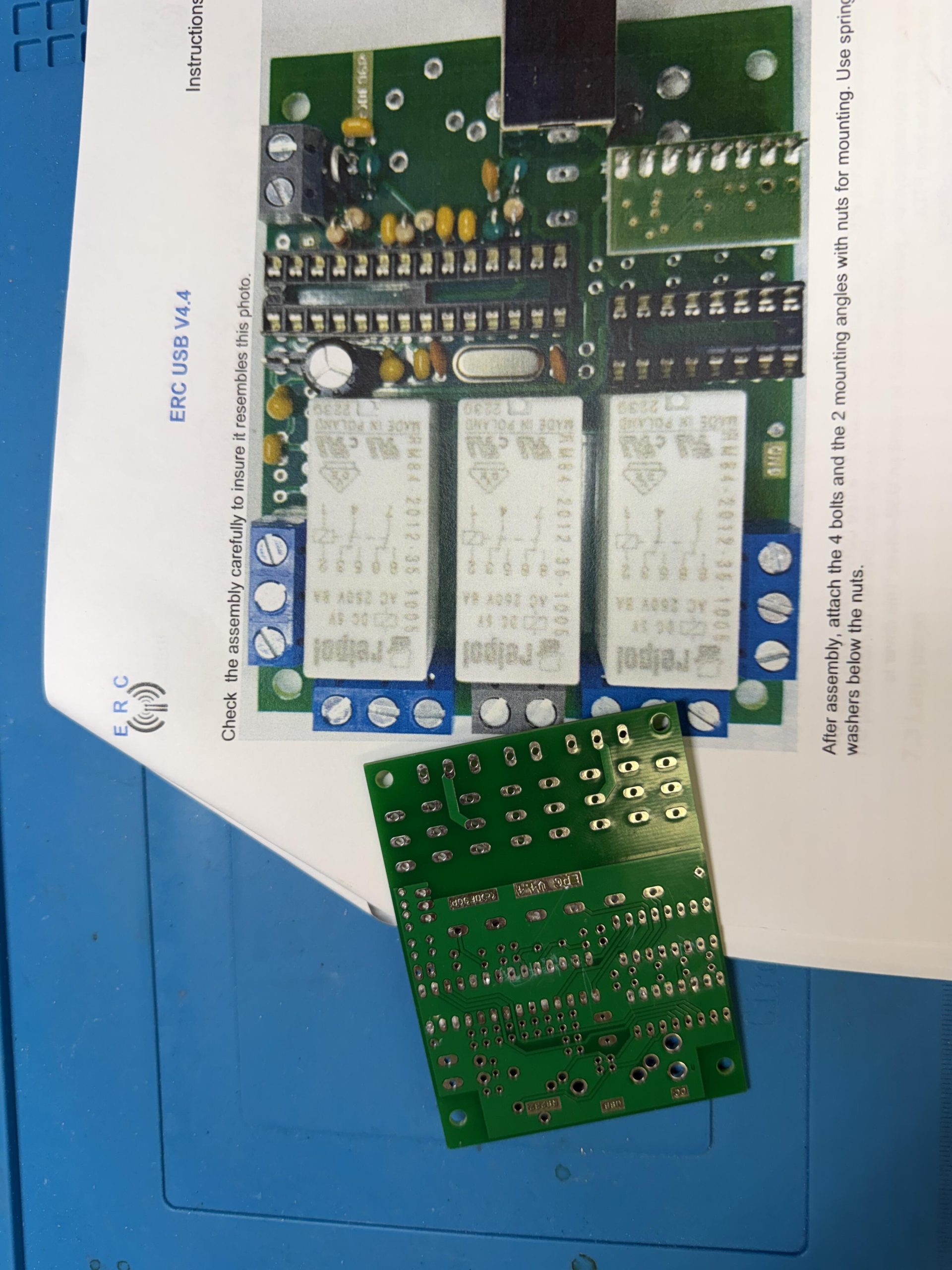 ERC USB V4.4 kit instruction sheet showing reference photo and schematic